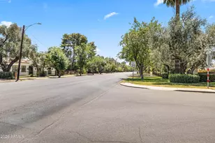 230 W Morten Ave, Phoenix, AZ 85021 - Photo 90