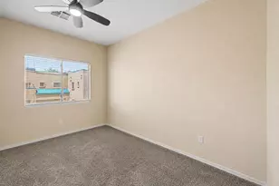 1015 S Val Vista Dr, Mesa, AZ 85204 - Photo 12