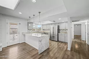 12810 N 44th Dr, Glendale, AZ 85304 - Photo 2