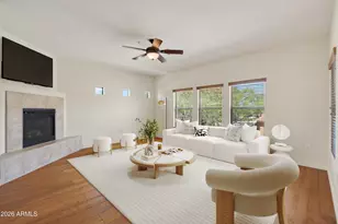 21320 N 56th St, Phoenix, AZ 85054 - Photo 2