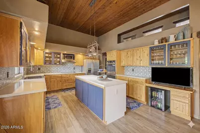 2027 E Circle Mountain Road, New River, AZ 85087 - Photo 2