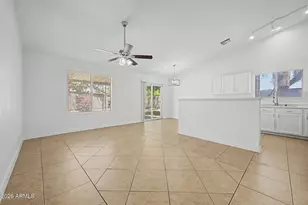 6802 W Crittenden Ln, Phoenix, AZ 85033 - Photo 20