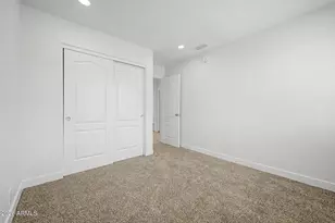 6802 W Crittenden Ln, Phoenix, AZ 85033 - Photo 36