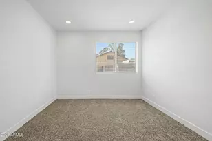 6802 W Crittenden Ln, Phoenix, AZ 85033 - Photo 42