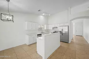 6802 W Crittenden Ln, Phoenix, AZ 85033 - Photo 20