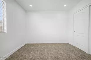 6802 W Crittenden Ln, Phoenix, AZ 85033 - Photo 30