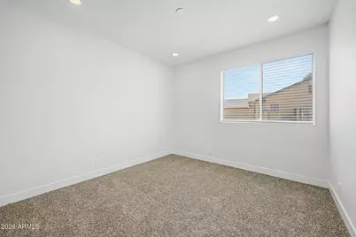 6802 W Crittenden Lane, Phoenix, AZ 85033 - Photo 34