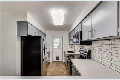 8444 E Coronado Road #Apt 2, Scottsdale, AZ 85257 - Photo 2