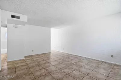 1321 E Carol Avenue #Apt 3, Phoenix, AZ 85020 - Photo 6