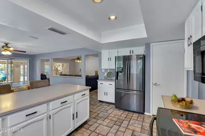 3110 W Tierra Buena Lane, Phoenix, AZ 85053 - Photo 8