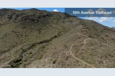 2122 W Desert View Drive, Phoenix, AZ 85041 - Photo 22