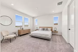 2122 W Desert View Dr, Phoenix, AZ 85041 - Photo 30