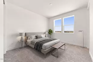 2122 W Desert View Dr, Phoenix, AZ 85041 - Photo 32