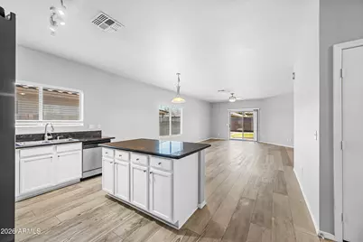 2821 W Santa Cruz Avenue, San Tan Valley, AZ 85144 - Photo 12