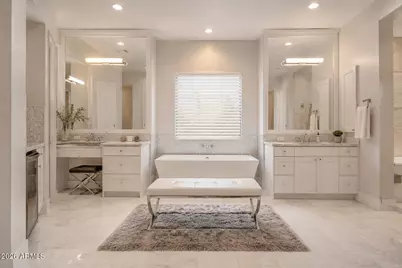 6823 E Valley Vista Lane, Paradise Valley, AZ 85253 - Photo 14