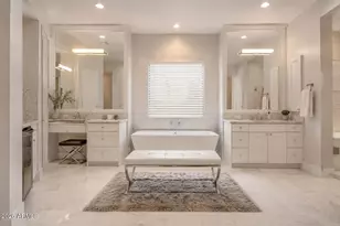 6823 E Valley Vista Ln, Paradise Valley, AZ 85253 - Photo 14