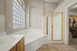 4010 E Hamblin Dr, Phoenix, AZ 85050 - Photo 18