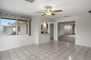 9850 W Emberwood Dr, Sun City, AZ 85351 - Photo 12