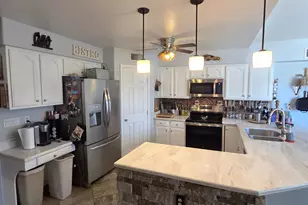 1734 E Pontiac Dr, Phoenix, AZ 85024 - Photo 12