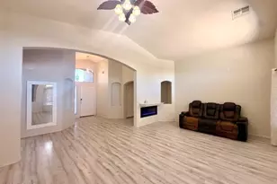 273 E Chicory Pl, San Tan Valley, AZ 85143 - Photo 6