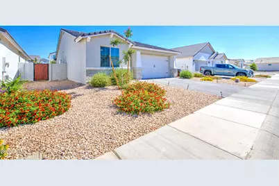 266 E Leland Road, San Tan Valley, AZ 85140 - Photo 1