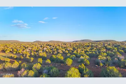 Tbd N Six Shooter Trl 20 Acres -- #211, Ash Fork, AZ 86320 - Photo 2