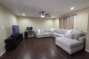5719 N 44th Ln, Glendale, AZ 85301 - Photo 8