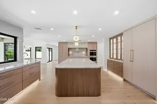 8157 E Del Capitan Dr, Scottsdale, AZ 85258 - Photo 6