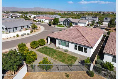 17331 W Wildwood Street, Surprise, AZ 85388 - Photo 36