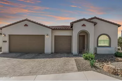 17331 W Wildwood Street, Surprise, AZ 85388 - Photo 2