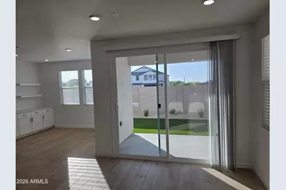 9730 S 11th Place S, Phoenix, AZ 85042 - Photo 4