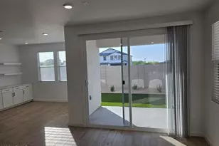 9730 S 11th Pl S, Phoenix, AZ 85042 - Photo 4