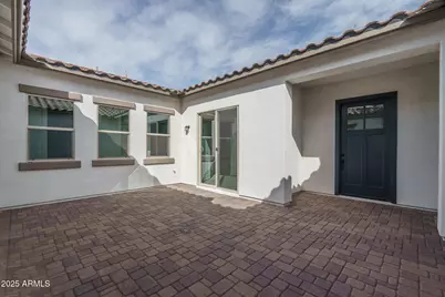 18575 W Sapium Way, Goodyear, AZ 85338 - Photo 4