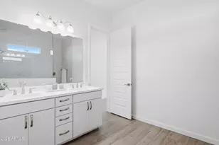 21718 N 58th St, Phoenix, AZ 85054 - Photo 10