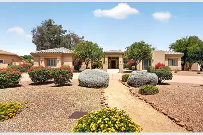 5624 W Misty Willow Lane, Glendale, AZ 85310 - Photo 1