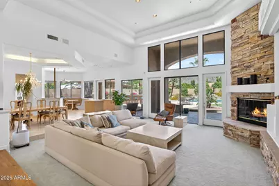 5624 W Misty Willow Lane, Glendale, AZ 85310 - Photo 2