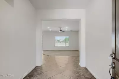 18188 W Paradise Lane, Surprise, AZ 85388 - Photo 4