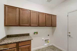 18188 W Paradise Ln, Surprise, AZ 85388 - Photo 22
