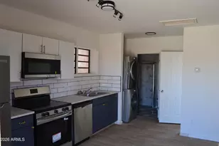 711 E 4th St, Casa Grande, AZ 85122 - Photo 2