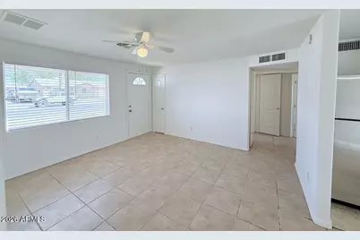 1614 N 72nd Lane, Phoenix, AZ 85035 - Photo 8