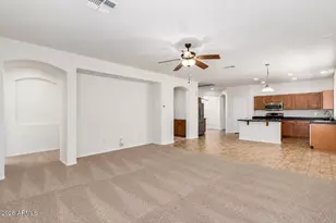 12096 W Eagle Ridge Ln, Peoria, AZ 85383 - Photo 6
