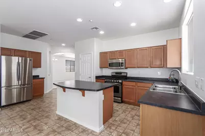 12096 W Eagle Ridge Lane, Peoria, AZ 85383 - Photo 8