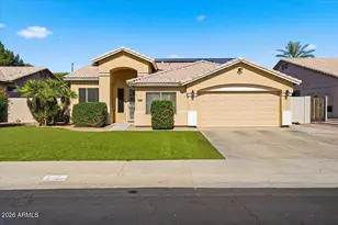 729 N Ocotillo Ln, Gilbert, AZ 85233 - Photo 2