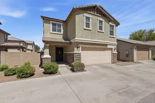 6919 E Peralta Cir, Mesa, AZ 85212 - Photo 1