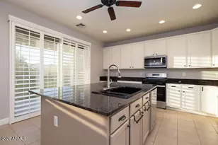 18469 W Sunnyslope Ln, Waddell, AZ 85355 - Photo 8