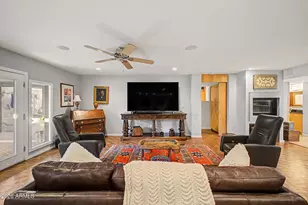 2631 E Beekman Pl, Phoenix, AZ 85016 - Photo 8