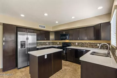 5709 E Gelding Drive, Scottsdale, AZ 85254 - Photo 2