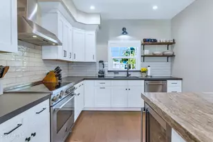 5109 N 33rd St, Phoenix, AZ 85018 - Photo 8