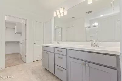 8931 W Colter Street, Glendale, AZ 85305 - Photo 10