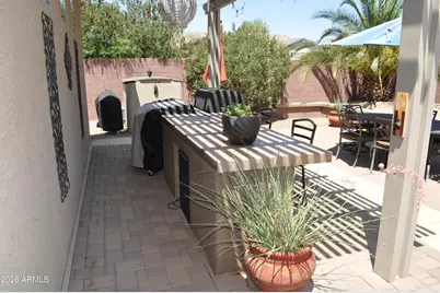 2438 W Cavedale Drive, Phoenix, AZ 85085 - Photo 28